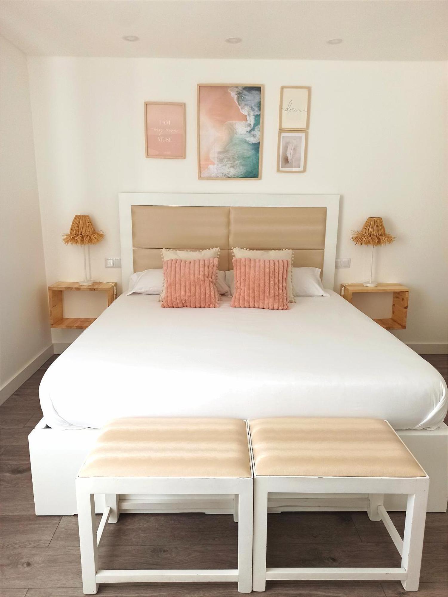 Bed and Breakfast SUPERTUBOS HOUSE Peniche Atouguia Da Baleia Zimmer foto