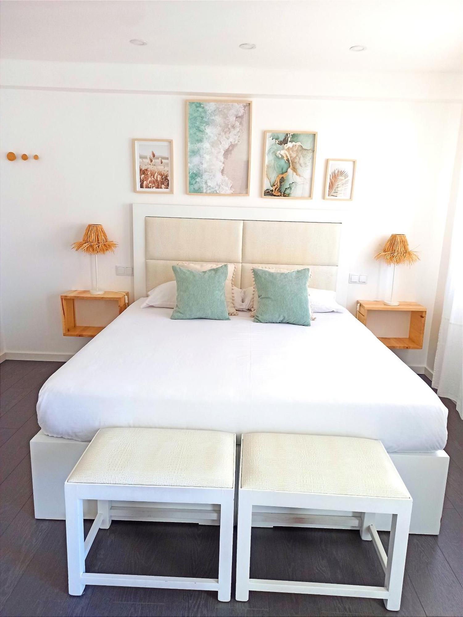 Bed and Breakfast SUPERTUBOS HOUSE Peniche Atouguia Da Baleia Zimmer foto