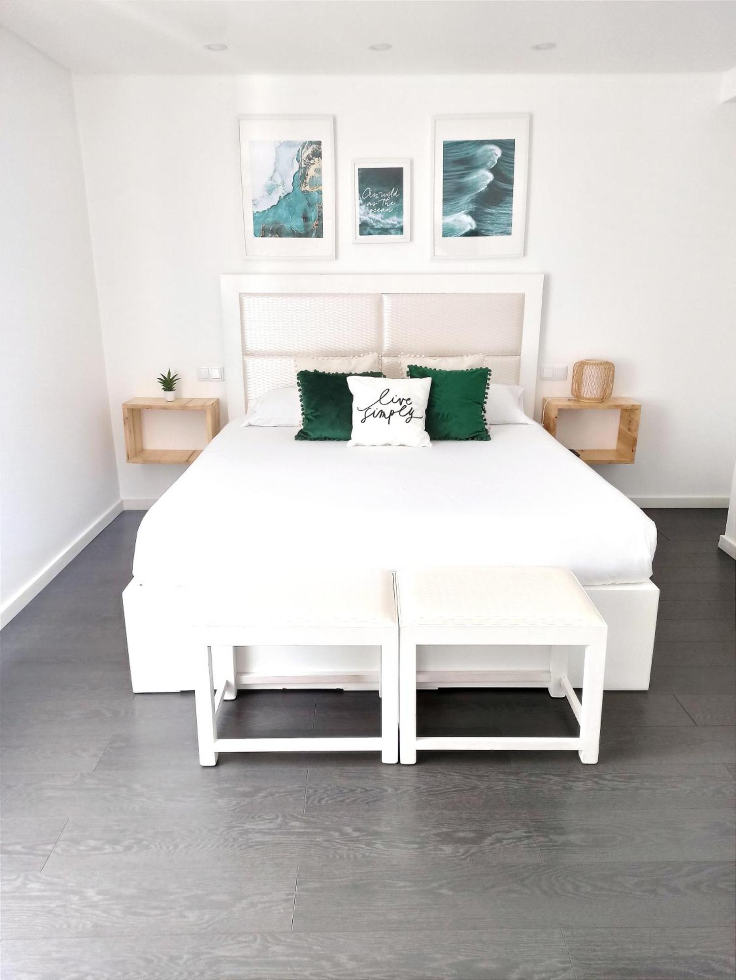 Bed and Breakfast SUPERTUBOS HOUSE Peniche Atouguia Da Baleia Zimmer foto